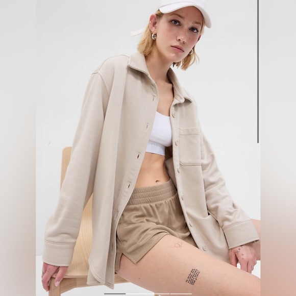 Zara Tan Knit Shacket - Picture 1 of 9